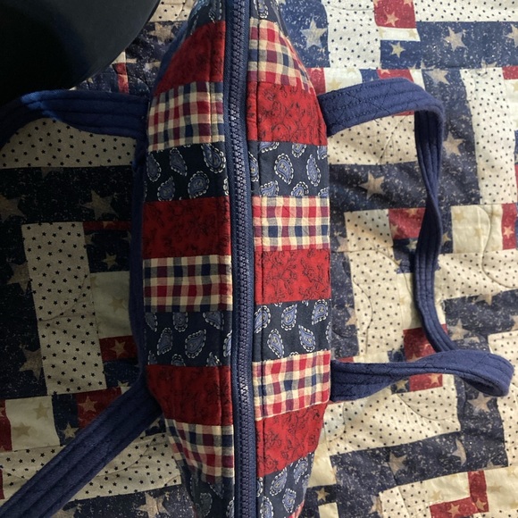 Mickey Mouse Patriotic quilted bag.14" x 10". Used. Zipper & 6 pockets on inside - Picture 5 of 9